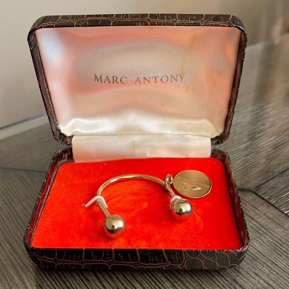 Vintage Boxed Gold-tone Marc Anthony Key Ring